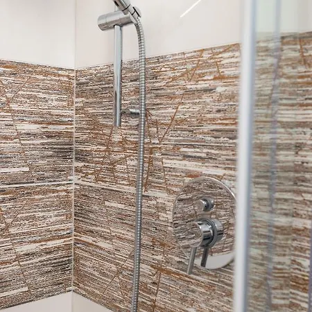 Maja Lux דירה סובוטיקה