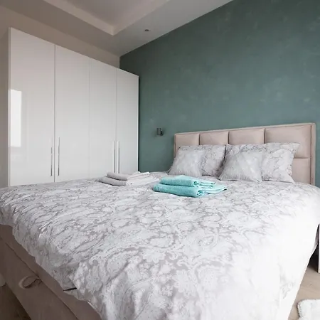 Maja Lux Apartment Subotica